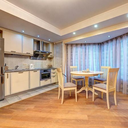 Apartments Near The Shopping Center Gulliver Киев Экстерьер фото