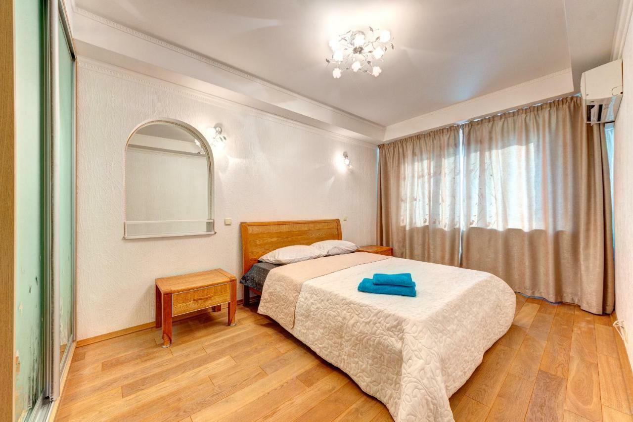 Apartments Near The Shopping Center Gulliver Киев Экстерьер фото