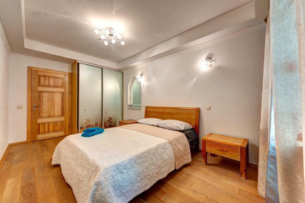 Apartments Near The Shopping Center Gulliver Киев Экстерьер фото