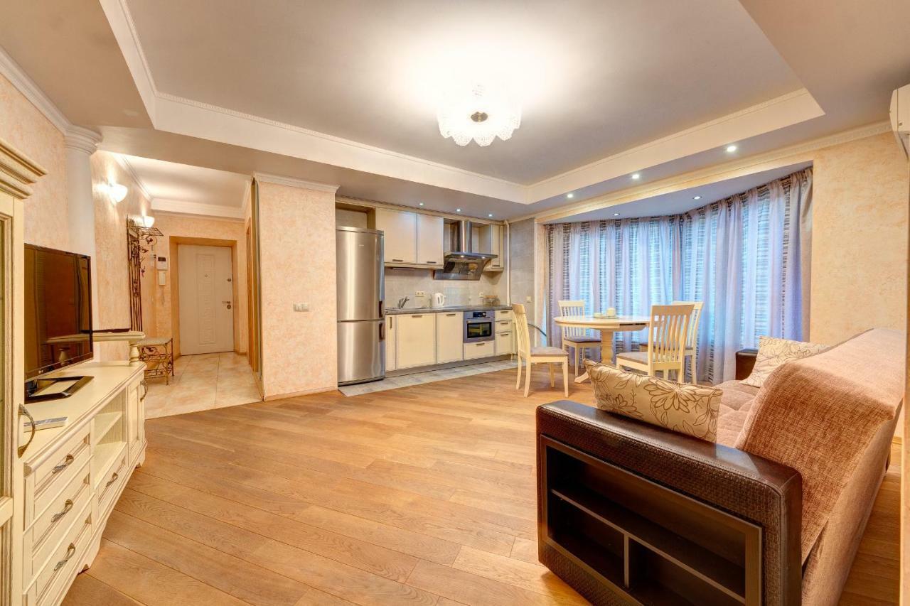 Apartments Near The Shopping Center Gulliver Киев Экстерьер фото