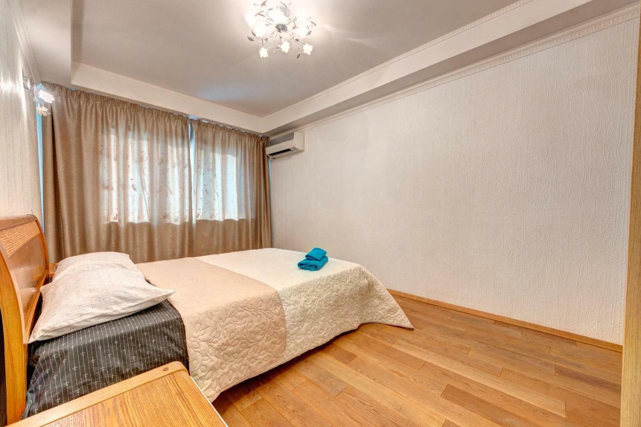 Apartments Near The Shopping Center Gulliver Киев Экстерьер фото